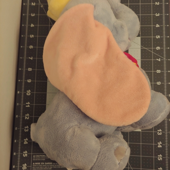 Disney Dumbo 15 Inch Plush Super Soft Stuffed animal - Picture 3 of 4